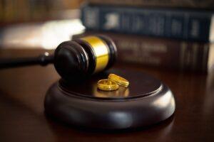 Divorce law, family law concepts.